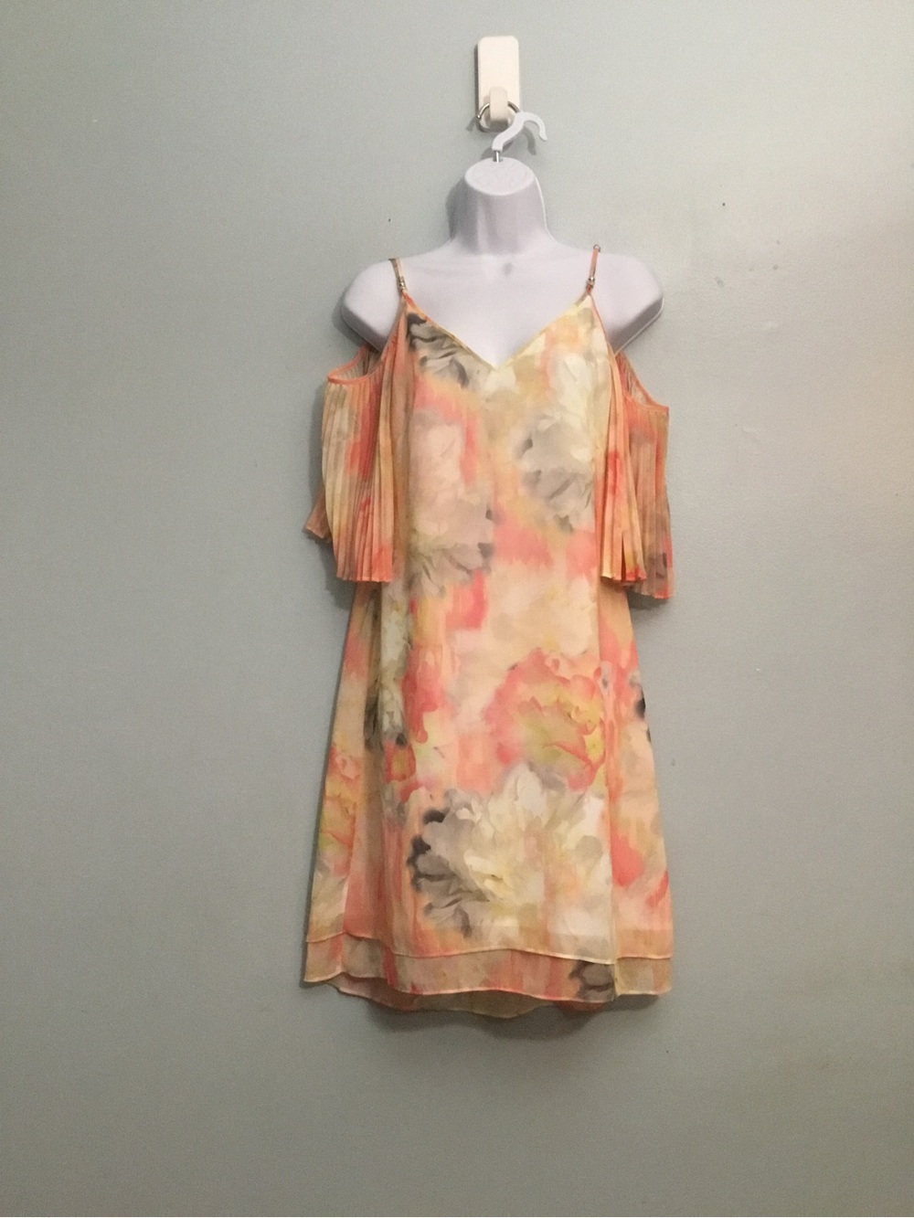 White House Black Market Peach Cream Floral One Shoulder Slip Dress Size 14 NWOT